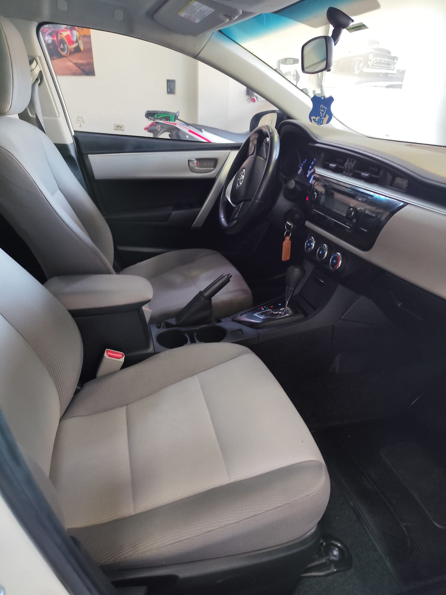 Toyota Corolla XLI, foto 10 de 13