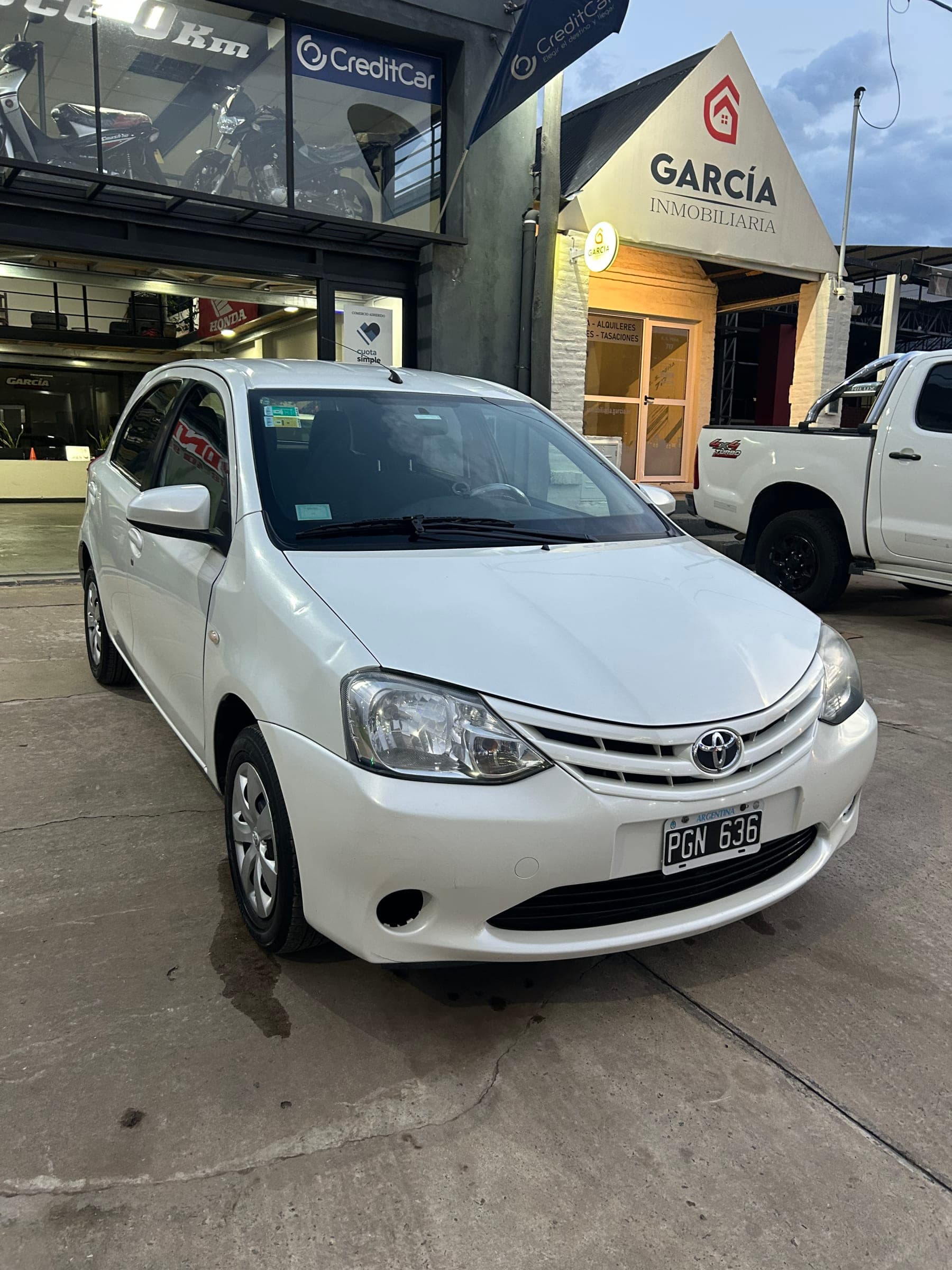 Toyota Etios Xs