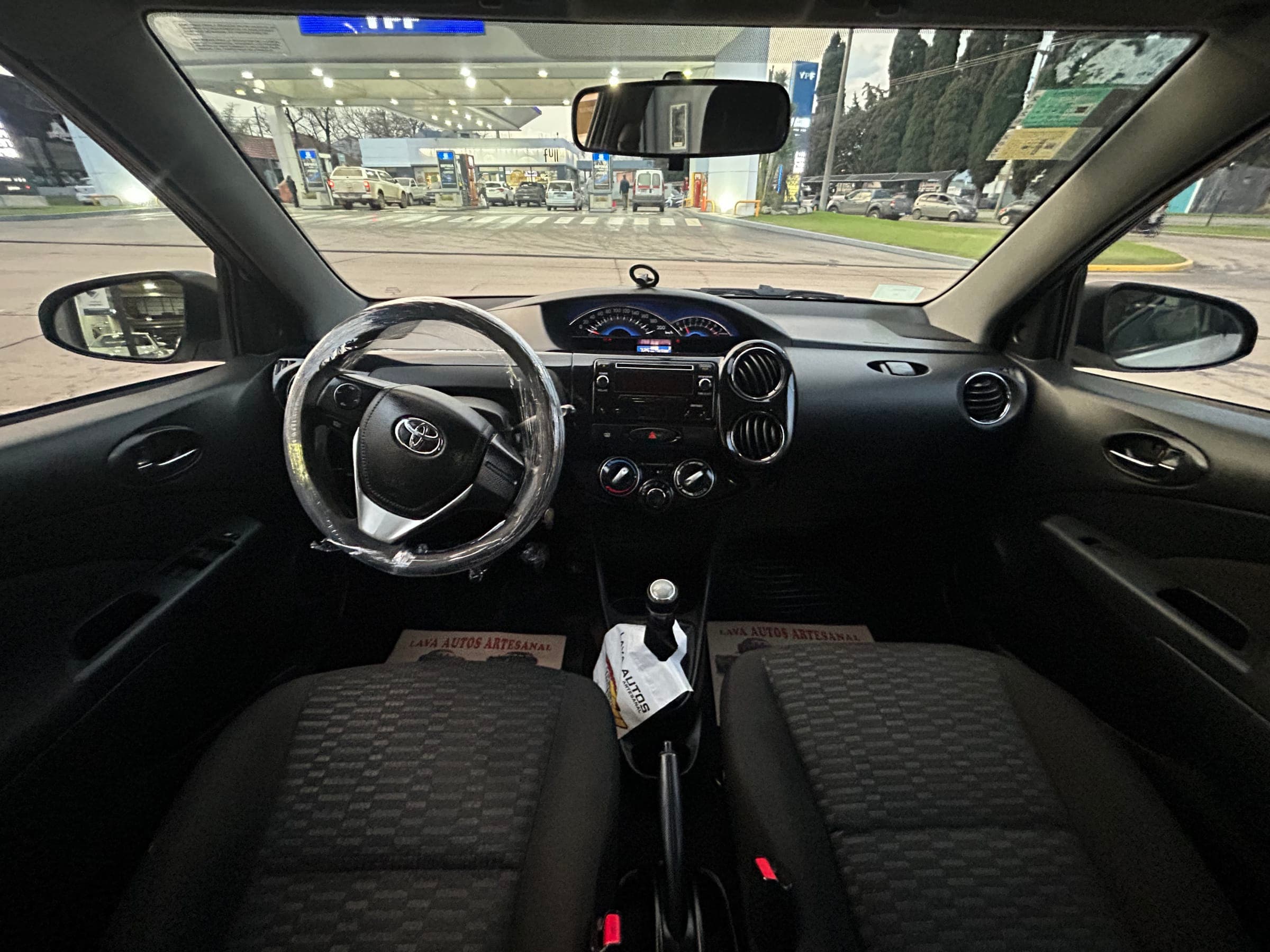 Toyota Etios Xs, foto 7 de 8