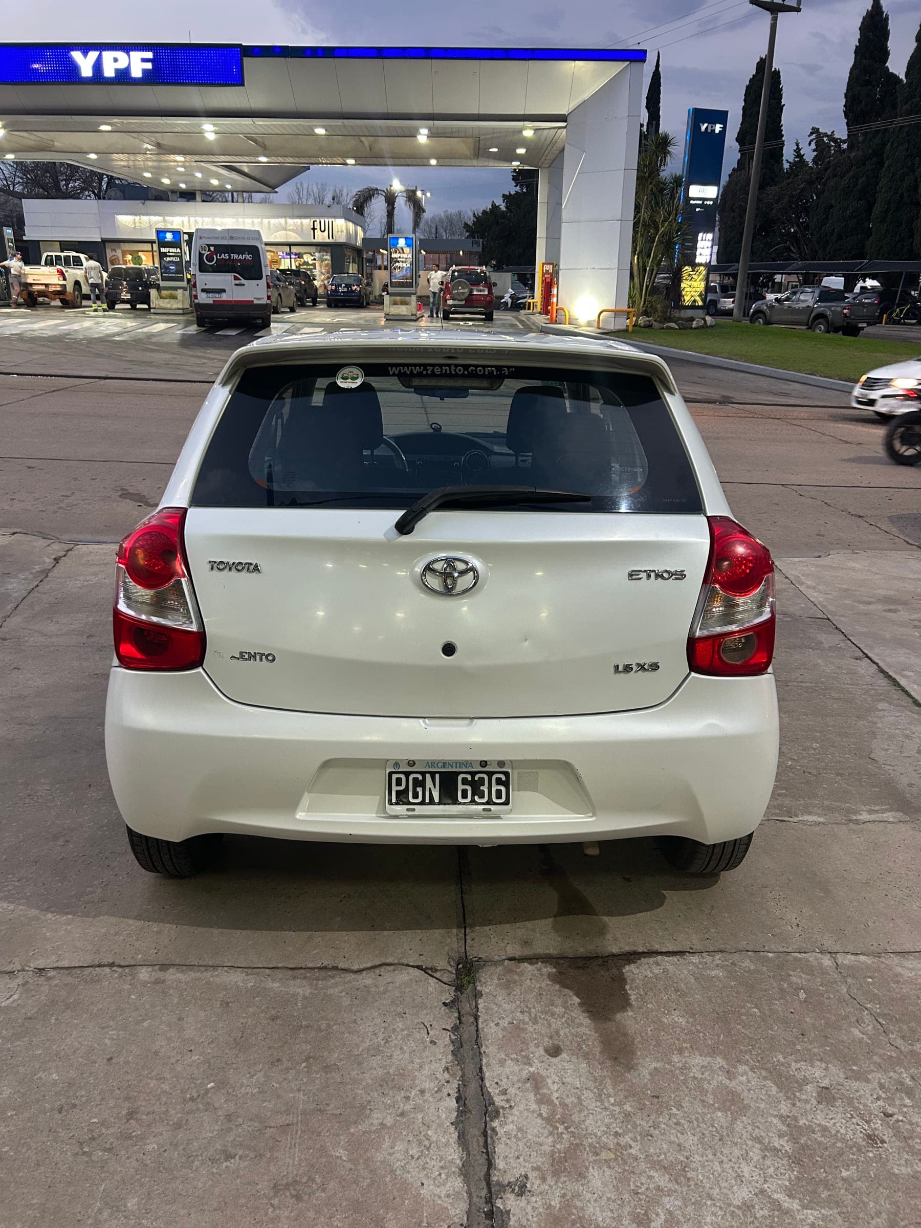Toyota Etios Xs, foto 4 de 8